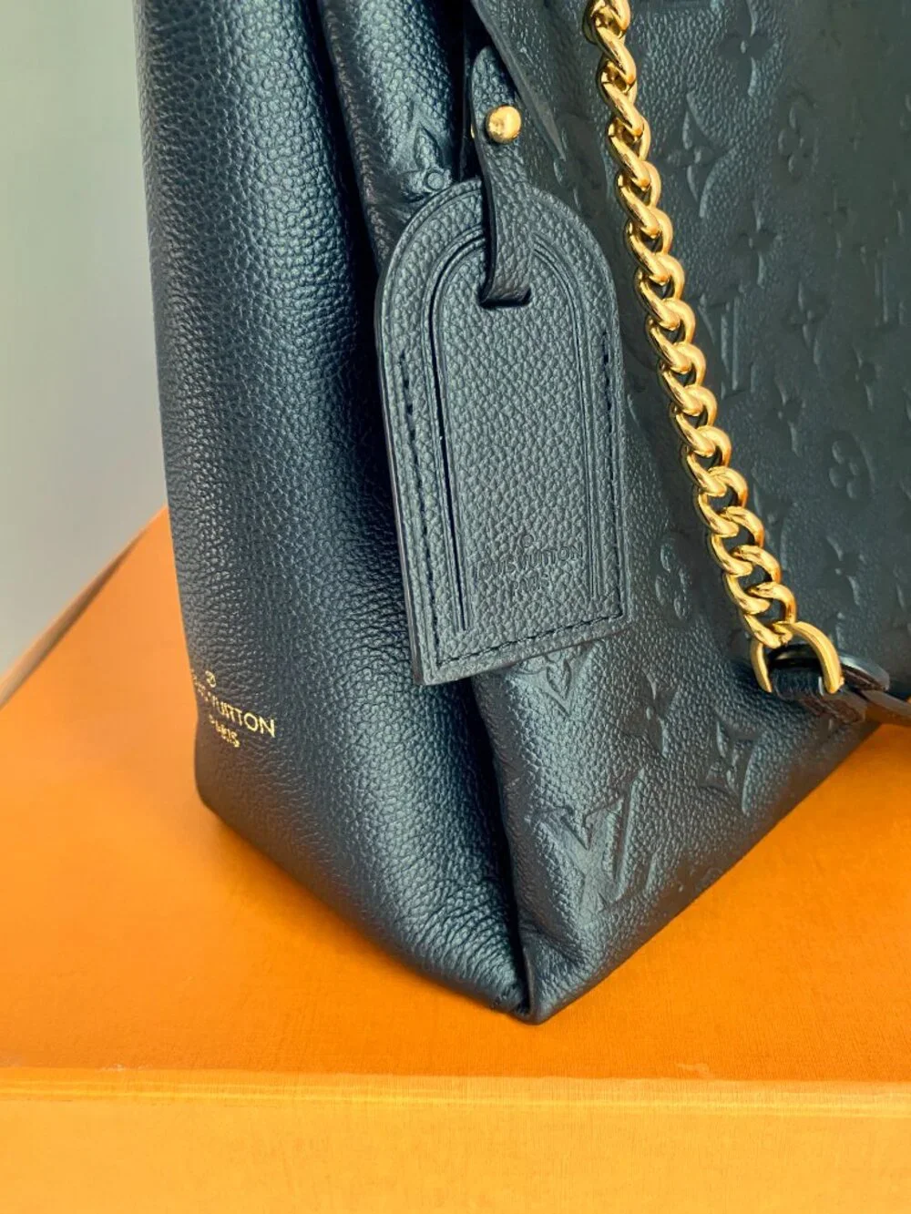 Louis Vuitton Monogram Empreinte Surene MM Black Tote + Box/Receipt - Picture 10 of 16